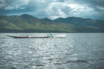 Leg Rowing Fisherman on Lake Inle Myanmar Stunning Mountain View
