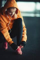 Active Lifestyle: Running and Workout Moments © Branimir