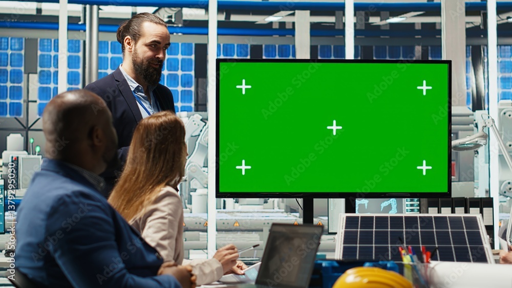 Aufkleber factory engineers use isolated screen monitor to check solar panel materials parameters, improving d