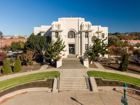 Old City Hall, a historic Art Deco building, stands as a symbol of local government in Hayward, California, USA. The building serves as the center for civic administration.