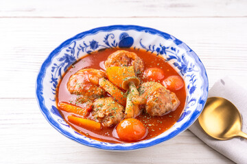 肉団子のトマト煮