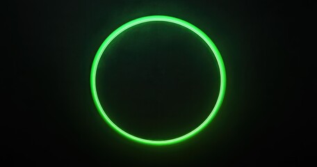Obraz premium Green neon circle on black background