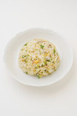 シンプルなチャーハン(具材は玉子・ネギ・しいたけ)