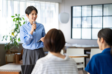 女性　説明会