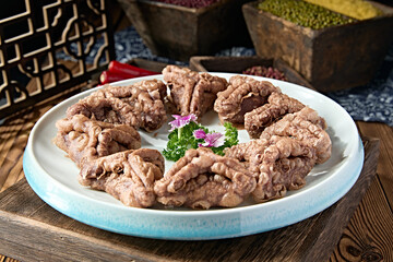 Zhangyuan gourmet black rice fried cake