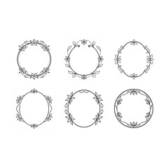 Elegant oval floral frame vector for cards, invites, and decorative digital projects.