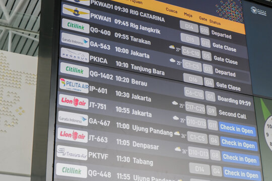 Bontang, East Kalimantan Indonesia. April 3 2025. Screen showing flight information flight schedule for check in and flight. Aircraft brand and type
