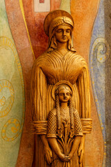 Obraz premium Statue of Virgin Mary with her mother St. Anne.