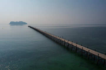 Obraz premium Speedboat pier for travel from Chumphon to Koh Tao, Chumphon Province : Thailand. 