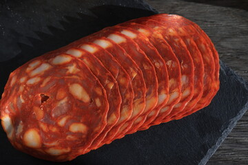 chorizo slices with white bread