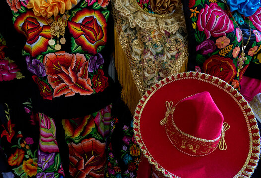 Oaxaca in Every Stitch: Traditional Clothing on Display