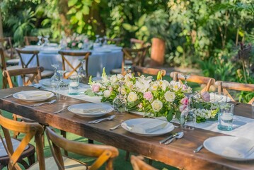 MESA DECORADA 