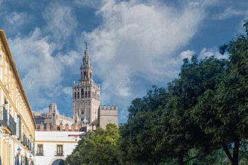 Naklejka premium Siviglia - Andalusia - Spagna. Veduta della Cattedrale e della Torre della Giralda