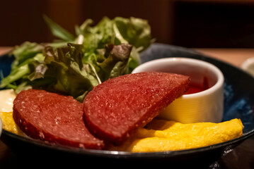 沖縄料理　ポーク玉子