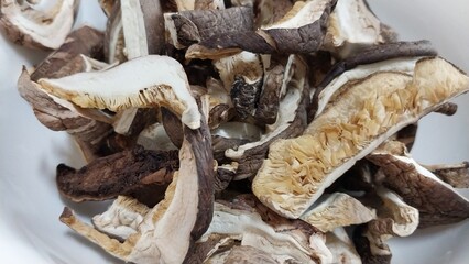 dry shiitake