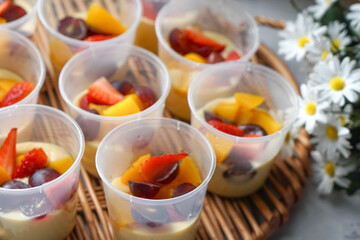 Jelly custard pudding with fresh fruits.