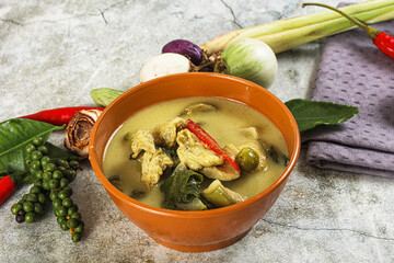 Thai green chicken curry with coconut