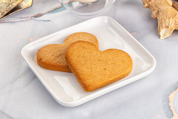 Sweet ginger cookies for snack