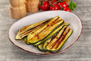 Grilled young zucchini for snack