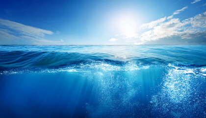 Naklejka premium Blue sea ocean water surface and underwater