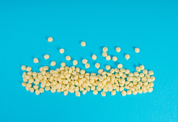 White Chocolate Chips, Scattered White Chocolate Sprinkles, Decorative Cocoa Drops, Morsels