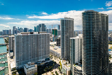 Obraz premium Miami, Florida - Feb 27, 2025: Aerial View of Edgewater Skyline and Downtown