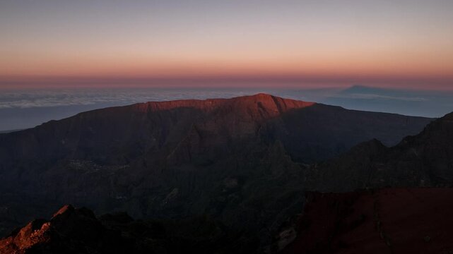 Timelapse - Lever de soleil Piton des Neiges 4