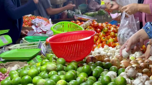 Transactions of vegetable sellers and buyers in traditional markets. Various fresh produce