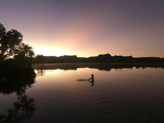 por do sol na lagoa da serra, rio da conceição, tocantins 