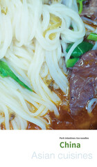 Fat sausage rice noodles are made by cooking rice noodles, pig intestines, vegetables, etc. in a clay pot. They are very delicious and are a favorite food of Chinese people.
