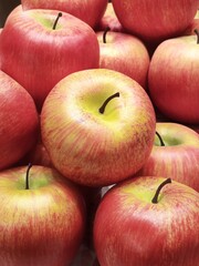 Pile of delicious, ripe red apples.