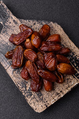 Dried tropical date fruit as an ingredient for fresh organic diet food