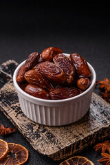 Dried tropical date fruit as an ingredient for fresh organic diet food