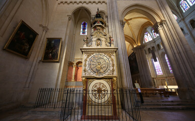 Reloj astronómico, Catedral de San Juan Bautista. Lyon, Francia