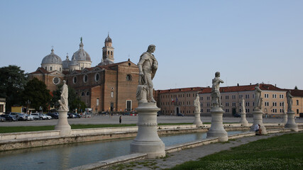 Abad&iacute;a de Santa Justina, Plaza della Valle, Padua, Italia