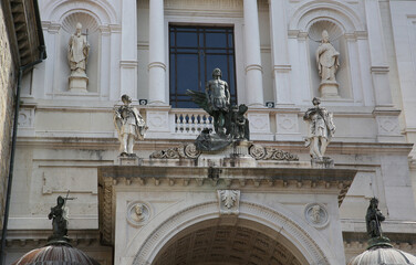 Catedral de San Alejandro M&aacute;rtir, Plaza del Duomo, B&eacute;rgamo, Italia