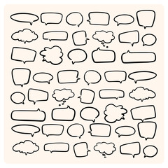 Obraz premium Hand drawn set of speech bubbles with doodle style drawing background cream