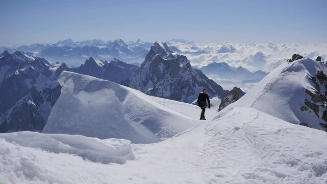 Alpiniste dans le massif du Mont Blanc