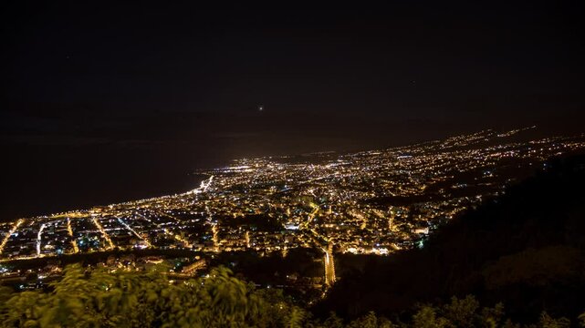 Timelapse sunrise Saint Denis La R&eacute;union