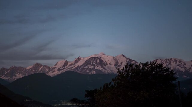 Timelapse vall&eacute;e du Mont Blanc 4
