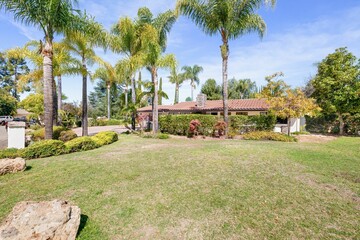 Fototapeta premium Spacious modern home with open layout, upgraded kitchen, light-filled bedrooms, scenic aerial views,