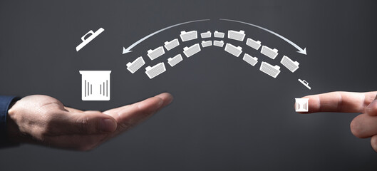 Trash can and files. Delete files