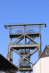 Doppelbock-Fördergerüst der ehemaligen Zeche Gneisenau im Dortmunder Stadtteil Derne im Ruhrgebiet