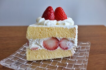 Japanese strawberry shortcake (layer cake)