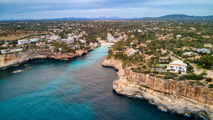 Fototapeta premium ARCO ES PONTÀS Y CALA LLOMBARDS, Mallorca