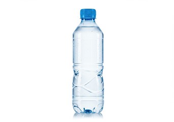 Naklejka premium A clear plastic water bottle with a blue cap filled with water isolated on a white background