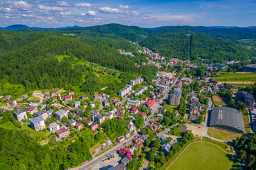 Widok na Krynicę-Zdrój z lotu ptaka. © Jacek