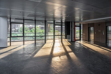 Spacious Modern Office with Natural Light and Minimalist Design