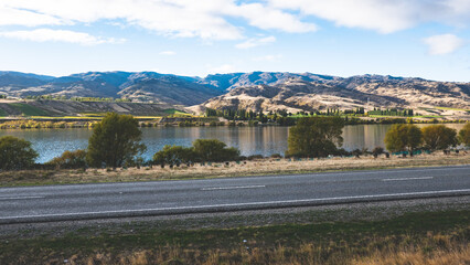 Lake dunstan in cromwell new zealand beautiful stunning views mirror like 