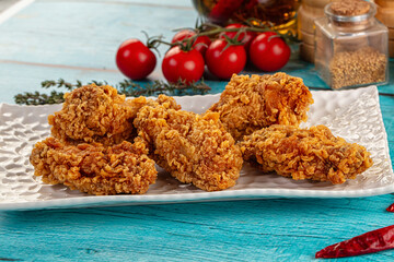 Golden crispy fried chicken wings